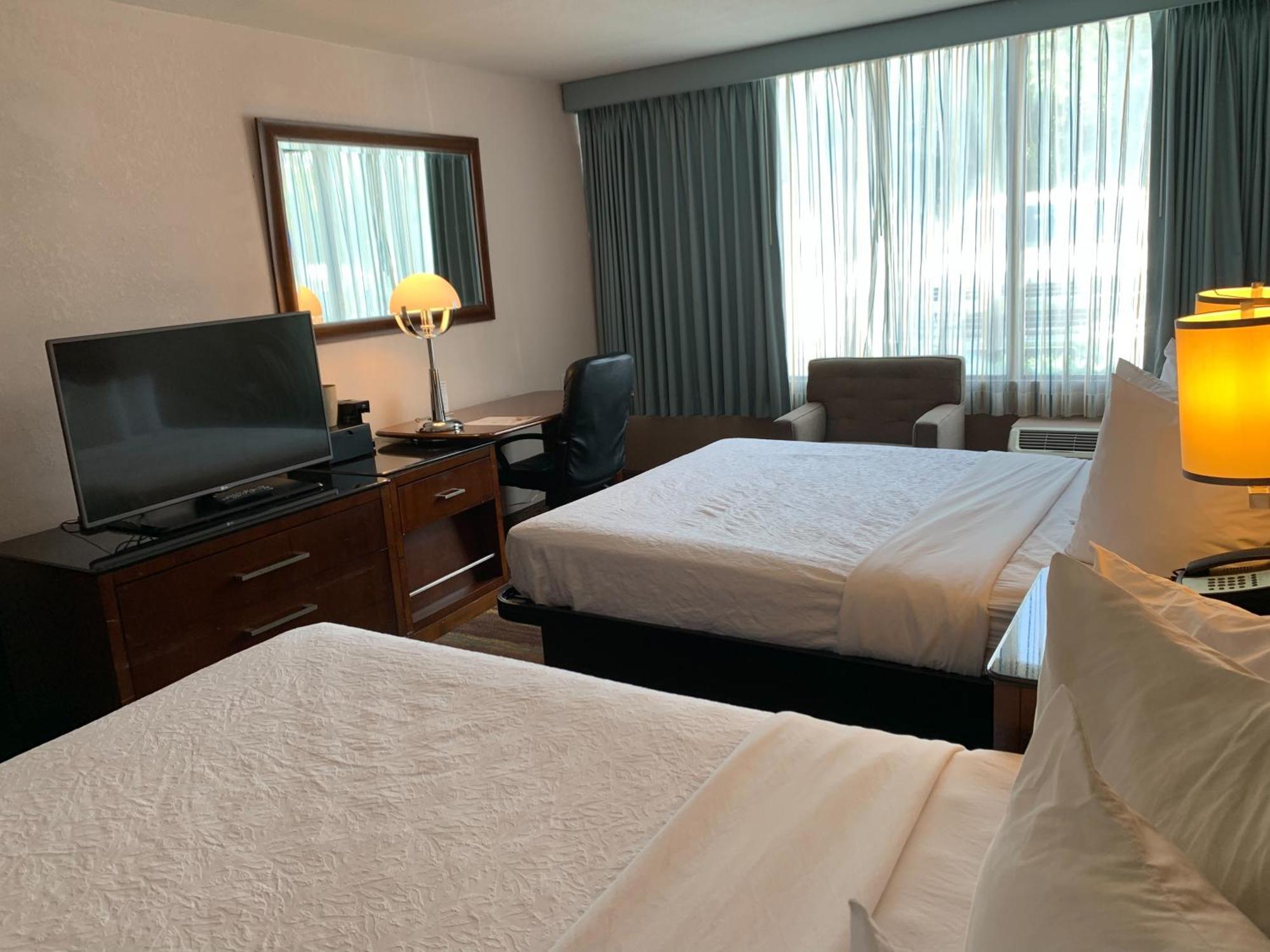 Albany Airport Inn Экстерьер фото